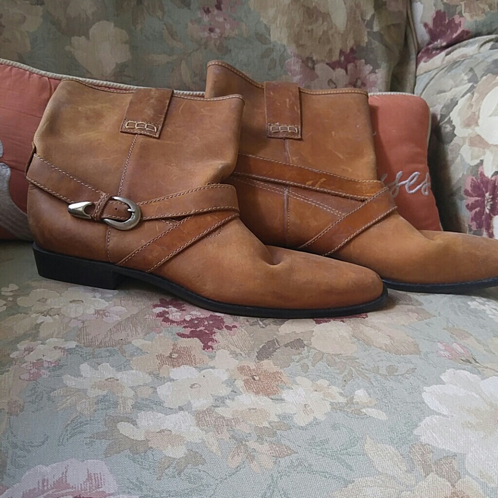 Ankle boots